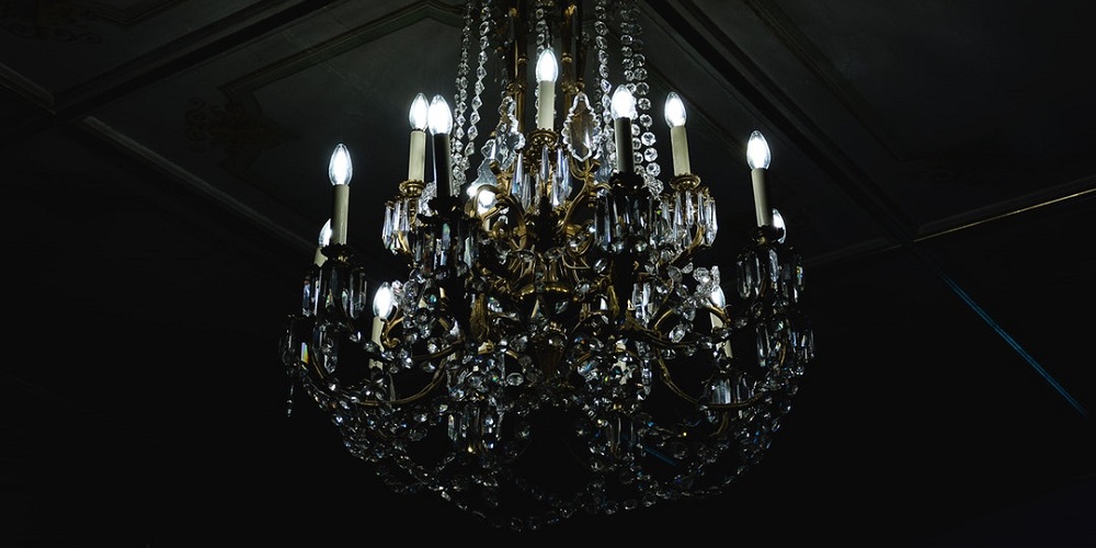 Tips For Buying The Right Chandelier For Your Place